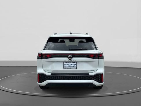 New 2026 Volkswagen Tiguan SEL R-Line AWD/4WD image 3