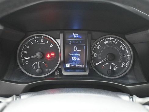 Used 2021 Toyota Tacoma TRD Off-Road image 27