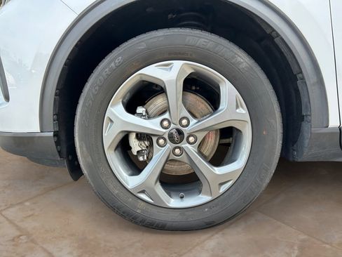 Used 2025 Ford Escape ST-Line FWD image 14