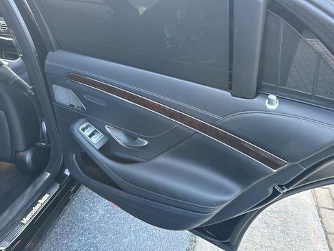 Used 2018 Mercedes-Benz S 560 Sedan image 13