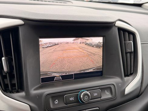 Used 2023 GMC Terrain SLE image 20