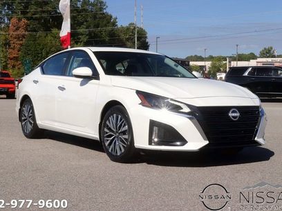 New 2025 Nissan Altima 2.5 SV