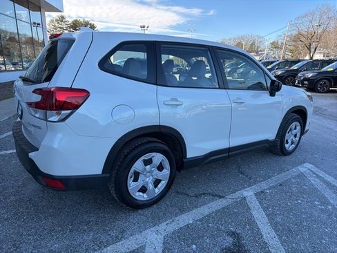 Used 2023 Subaru Forester Base image 8