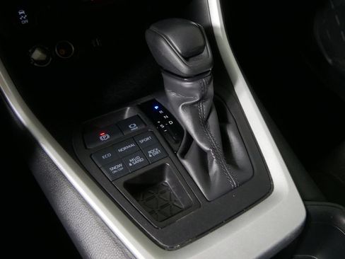 Used 2024 Toyota RAV4 XLE w/ Convenience Package AWD/4WD image 23