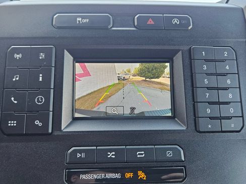 Used 2018 Ford F150 XLT w/ Equipment Group 301A Mid AWD/4WD image 31