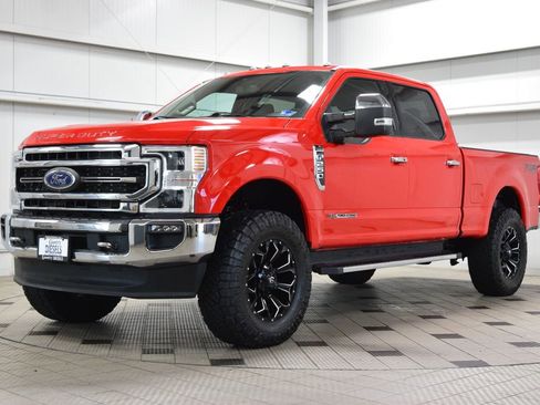 Used 2021 Ford F250 Lariat w/ Lariat Ultimate Package AWD/4WD image 3