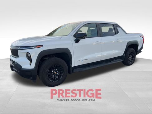Used 2024 Chevrolet Silverado EV W/T image 10