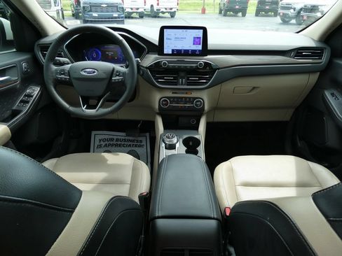 Used 2020 Ford Escape Titanium AWD/4WD image 20