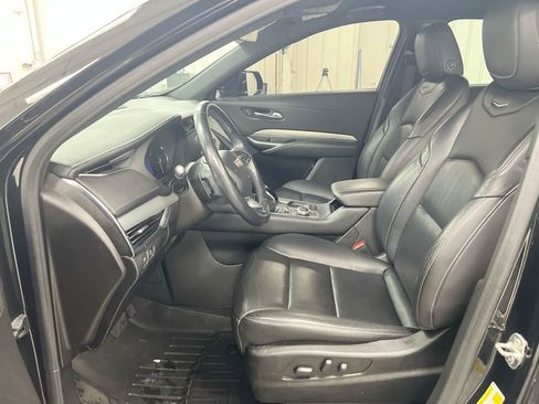Used 2020 Cadillac XT4 Premium Luxury AWD/4WD image 18