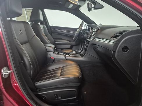 Used 2021 Chrysler 300 S RWD image 33