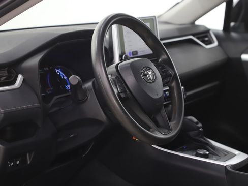 Used 2024 Toyota RAV4 LE image 24