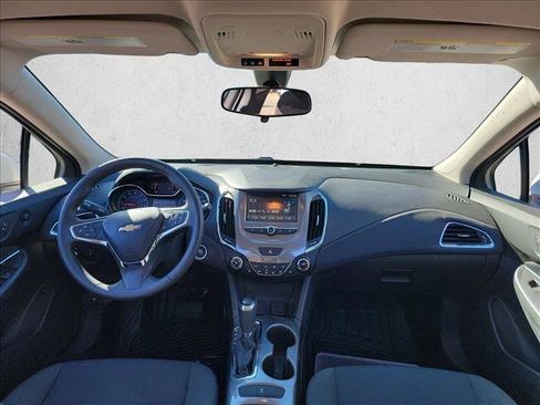 Used 2016 Chevrolet Cruze LT w/ Convenience Package image 17