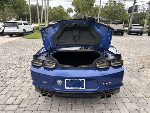 Used 2019 Chevrolet Camaro SS RWD image 28