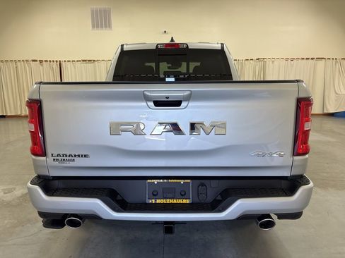 New 2026 RAM 1500 Laramie AWD/4WD image 7