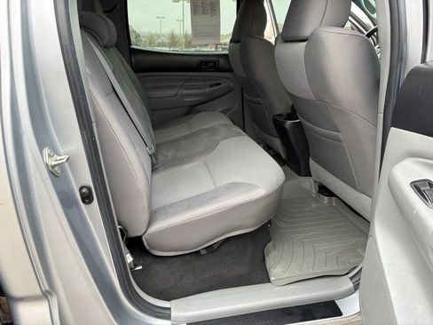 Used 2015 Toyota Tacoma 4x4 Double Cab w/ TRD Sport Package image 33
