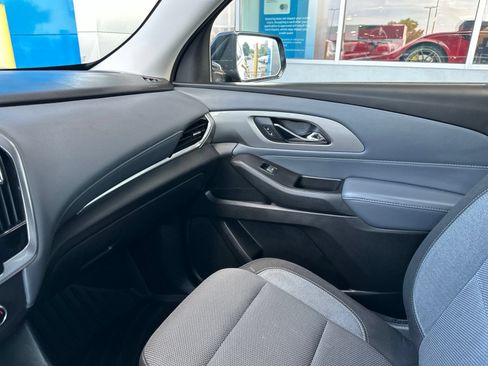 Used 2019 Chevrolet Traverse LT AWD/4WD image 37
