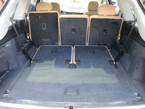 Used 2025 Audi Q7 3.0T Premium Plus w/ Premium Plus Package AWD/4WD image 34