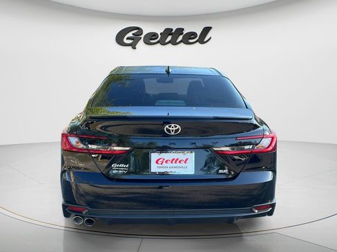 Used 2025 Toyota Camry SE w/ Convenience Package FWD image 6