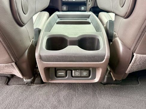 Used 2018 Honda Odyssey Touring image 37