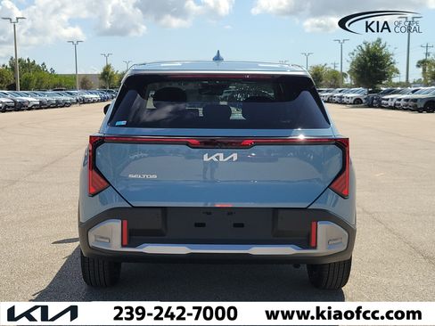 New 2027 Kia Seltos S FWD image 5