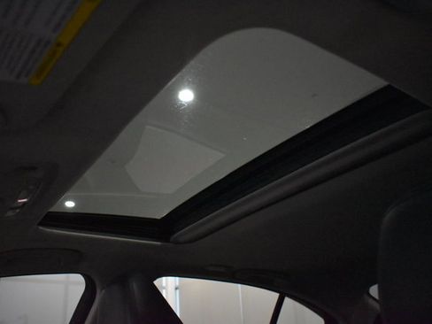 Used 2018 INFINITI Q50 Luxe RWD image 12