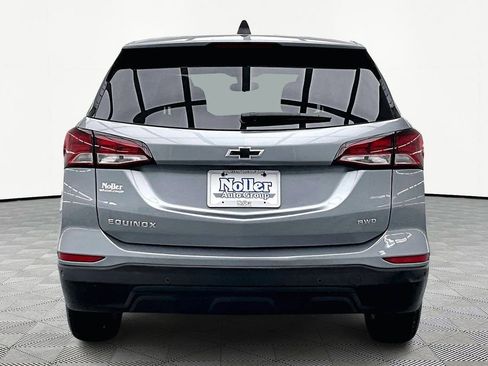 Used 2024 Chevrolet Equinox LS w/ LS Convenience Package image 4