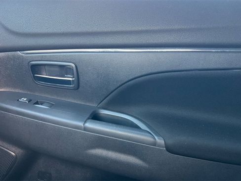 Used 2020 Mitsubishi Outlander Sport ES image 21