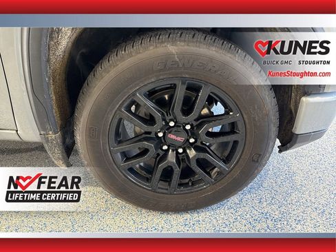 Used 2024 GMC Sierra 1500 Elevation w/ LPO, Elevation Black Package image 13