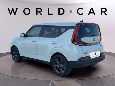 Used 2020 Kia Soul EX FWD image 5