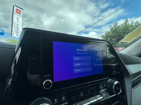 Certified 2024 Toyota Highlander LE image 20