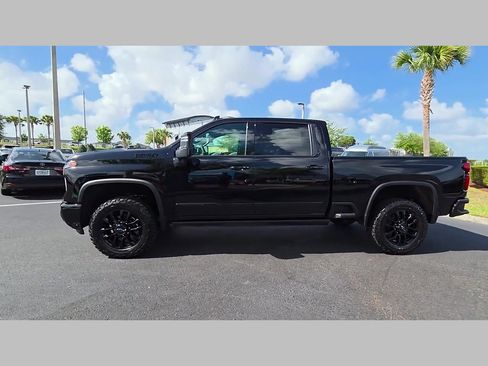 New 2026 Chevrolet Silverado 2500 High Country w/ Midnight Edition AWD/4WD image 23