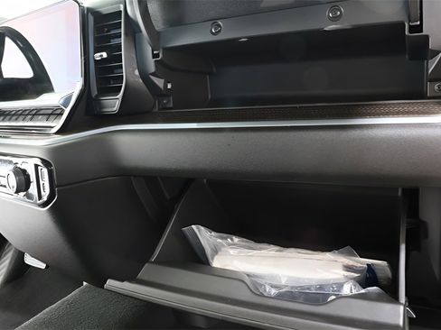 Used 2022 Chevrolet Silverado 1500 LT image 28