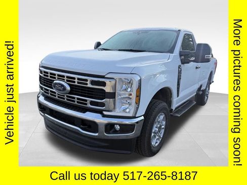 Used 2025 Ford F350 XLT w/ FX4 Off-Road Package AWD/4WD image 2