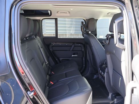 Used 2025 Land Rover Defender 110 S AWD/4WD image 32