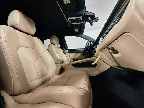 New 2026 Porsche Macan AWD/4WD image 29