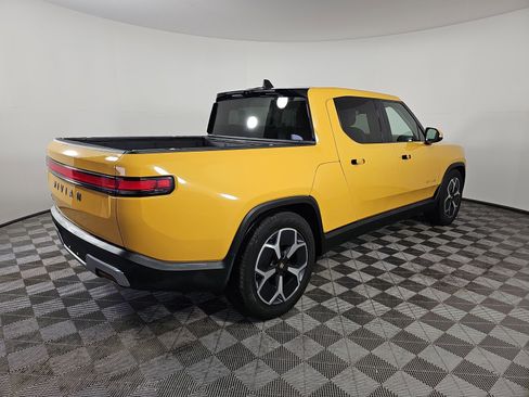 Used 2023 Rivian R1T Adventure image 5
