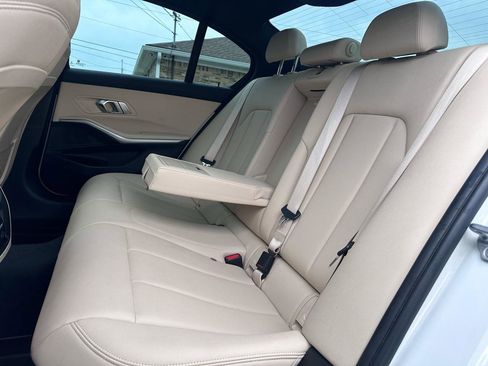 Used 2020 BMW 330i Sedan w/ Convenience Package RWD image 15