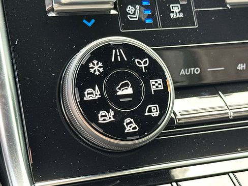 New 2026 Nissan Armada Platinum Reserve image 36