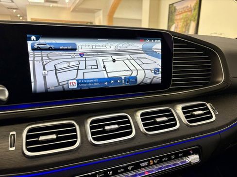 New 2026 Mercedes-Benz GLS 450 4MATIC image 21