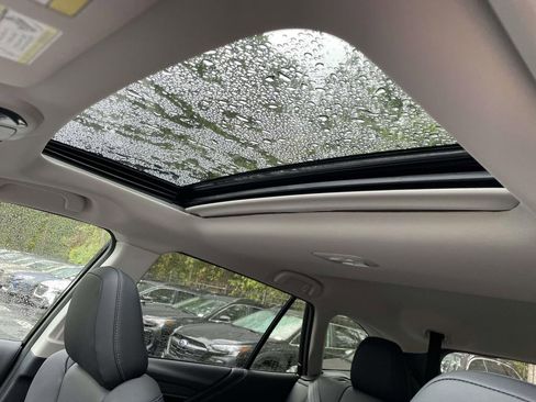 New 2025 Subaru Outback Limited image 18