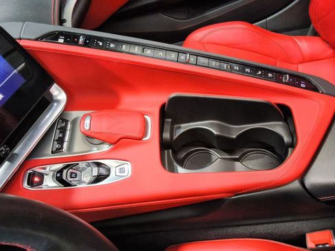 Used 2021 Chevrolet Corvette Stingray Preferred Cpe w/ Z51 Performance Package image 23