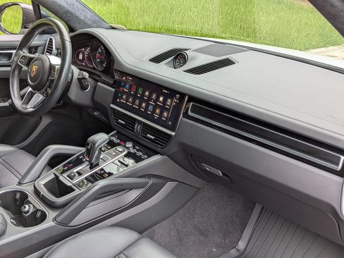 Certified 2023 Porsche Cayenne GTS AWD/4WD image 21