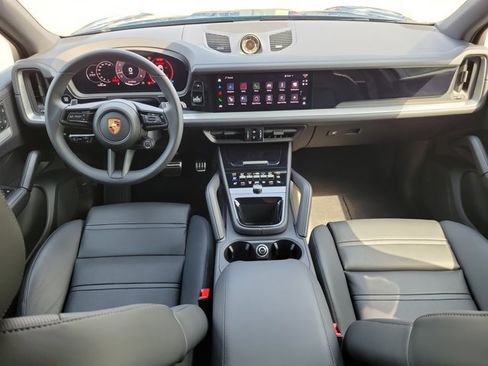 Certified 2025 Porsche Cayenne S AWD/4WD image 16