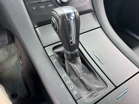 Used 2014 Ford Taurus Limited image 16