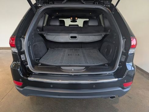 Used 2020 Jeep Grand Cherokee Limited w/ Premium Lighting Group image 5