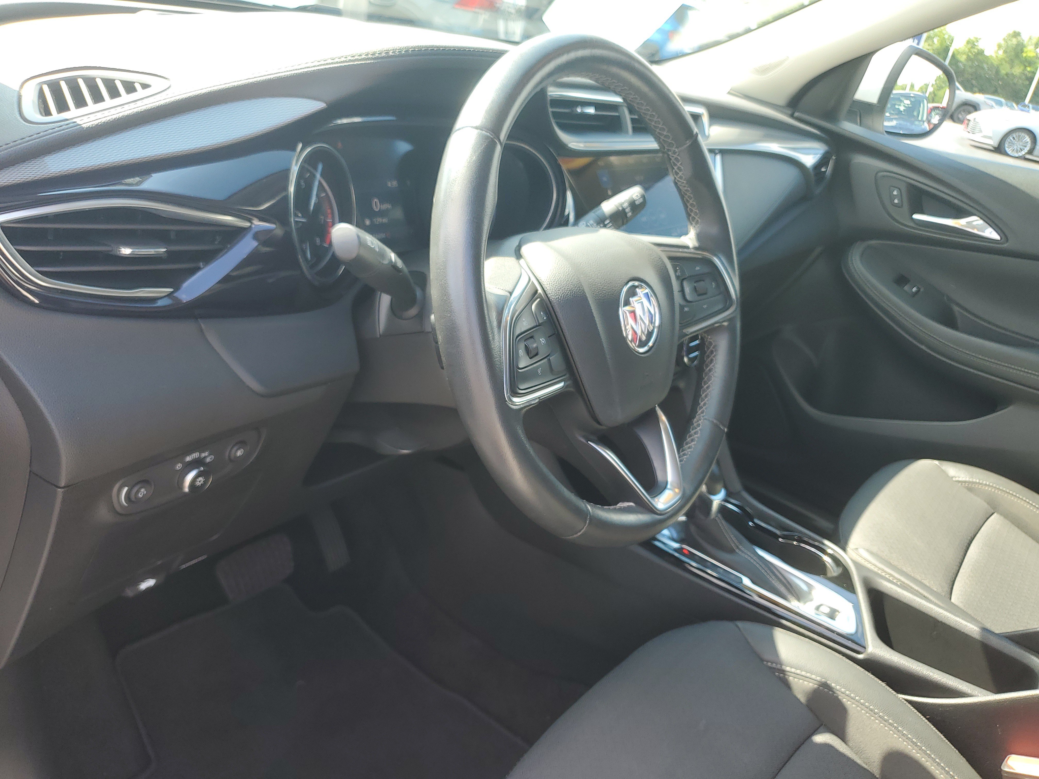 Used 2022 Buick Encore GX Select w/ Sport Touring Package FWD image 19