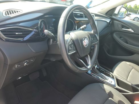 Used 2022 Buick Encore GX Select w/ Sport Touring Package FWD image 19