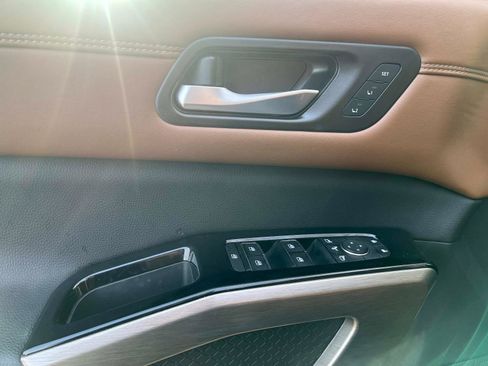 Certified 2023 Nissan Pathfinder Platinum w/ Lighting Package (N93) image 18