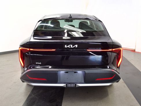 Used 2025 Kia K4 FWD image 6