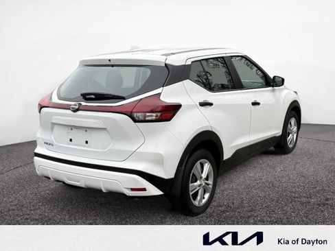 Used 2024 Nissan Kicks S image 5